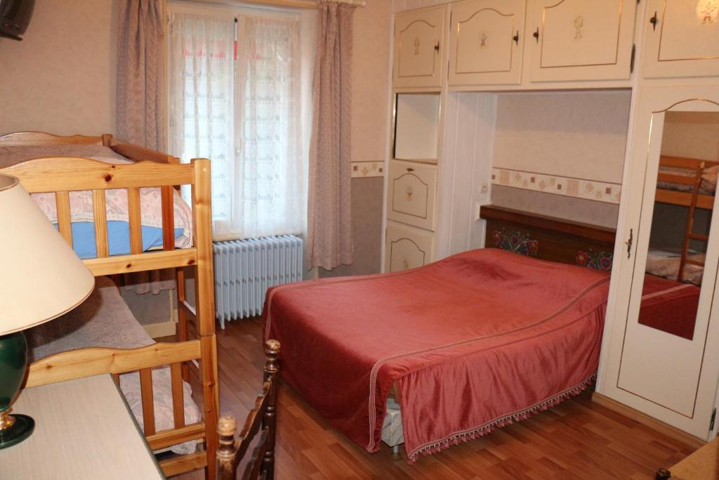 Hotel Restaurant De La Poste A Gérardmer Chambre photo
